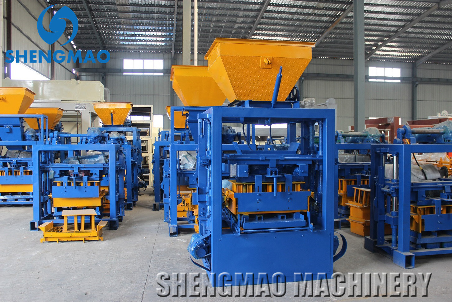 QT4-24 Block Making Machine Semi Automatic Hollow Hallow Concrete Cement Interlock Brick Make Machinery