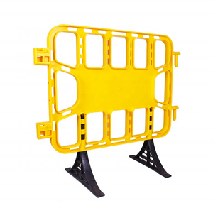 Portable driveway road street roadside vehicle pedestrians safety divider Plastic traffic fence crowd control fence barrier