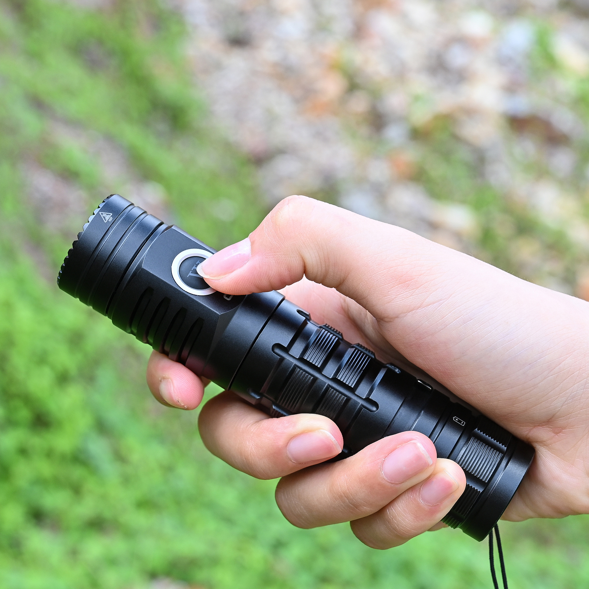 Camping Tactical 2000 lumens 21700 battery super bright flash light mini led flashlight