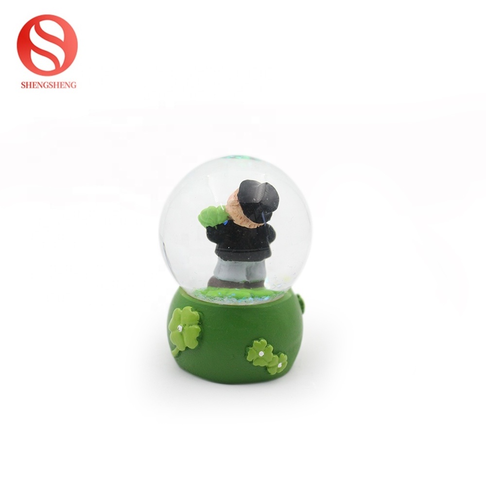 Custom polyresin craft base chimney souvenir gift resin snow globe souvenirs snow globe