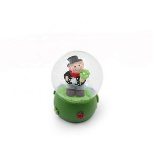 Custom polyresin craft base chimney souvenir gift resin snow globe souvenirs snow globe