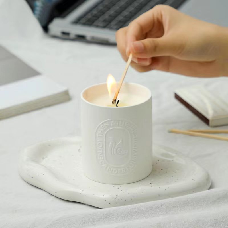 Wholesale Personalized Label Luxury Empty White Containers For Candles Ceramic Candle Jars For Home Decor