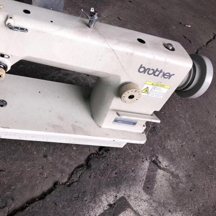 Used Brother 1110 Electric Single Needle Industrial Lockstitch Sewing Machine Sewing Machine For Sale