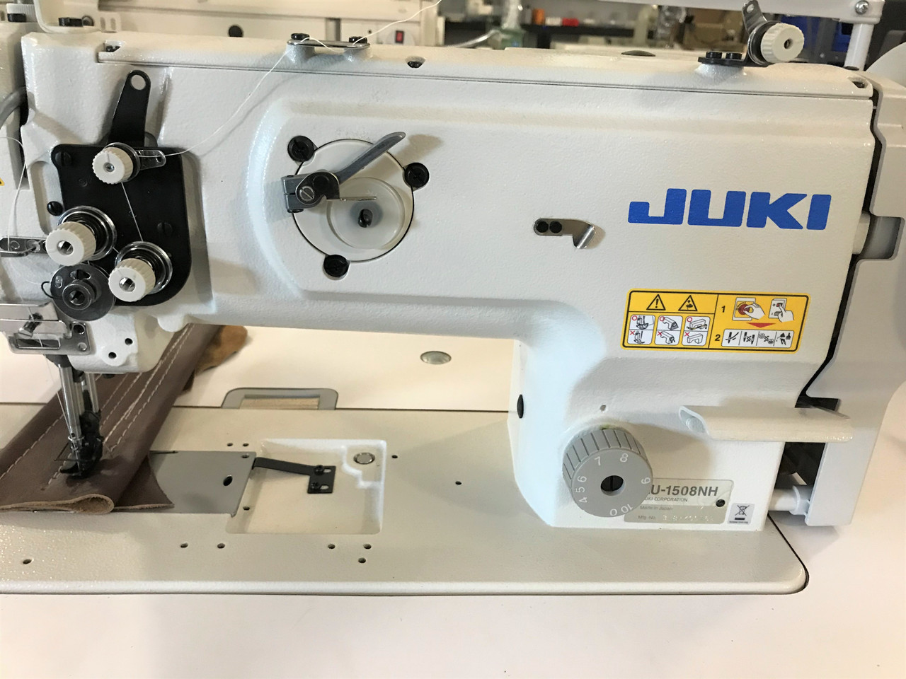 Used Japan jukis 1508  flat single needle lockstitch sewing machine for sewing thick fabric and leather