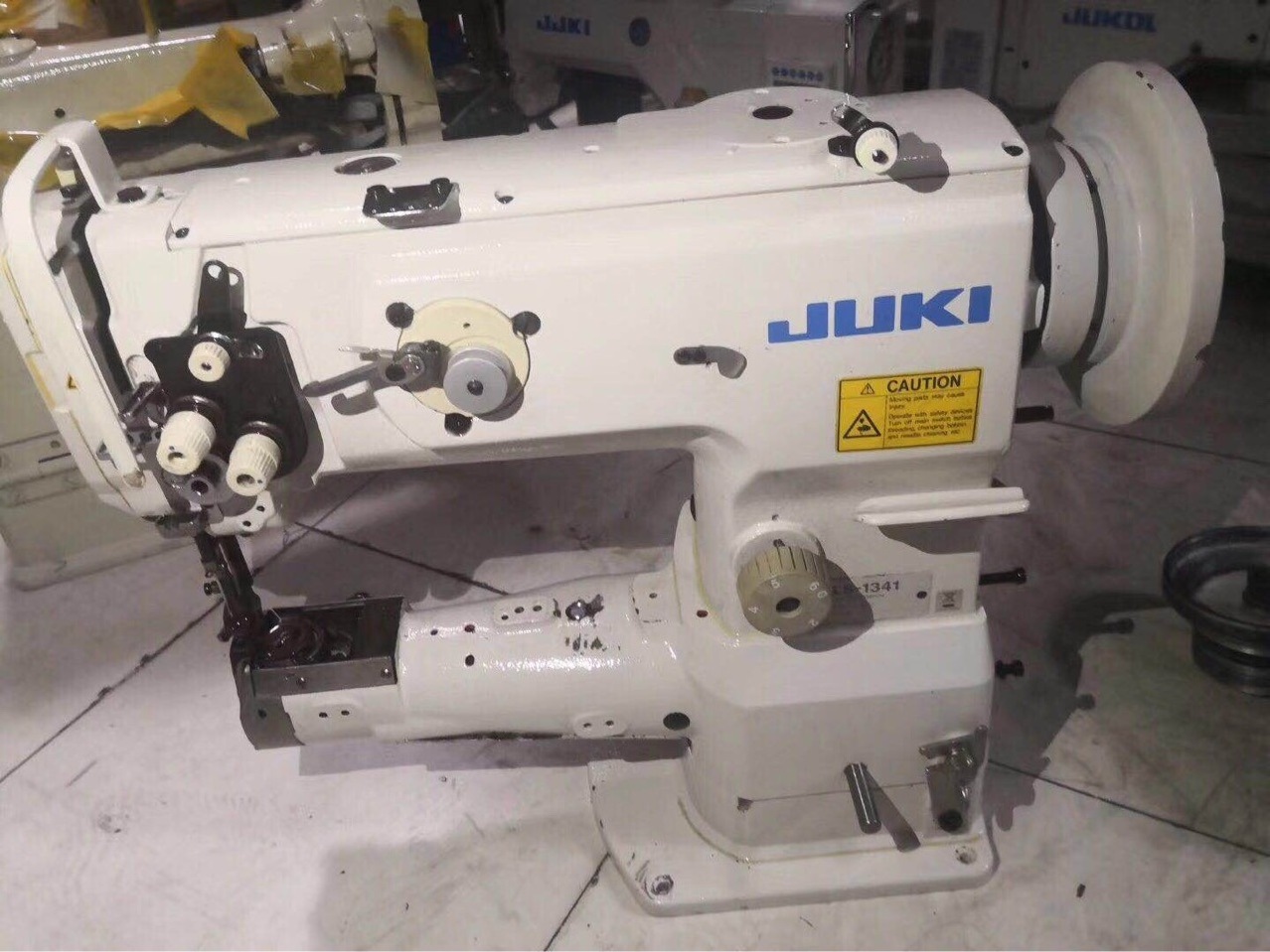 Original used jukis LS-1341 heavy duty cylinder arm industrial lockstitch leather bag sewing machine for Thick material