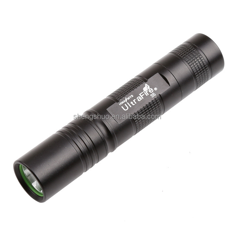 High Quality Power Zoom Long Range Strong Light Fast Track Led Flashlight Torch