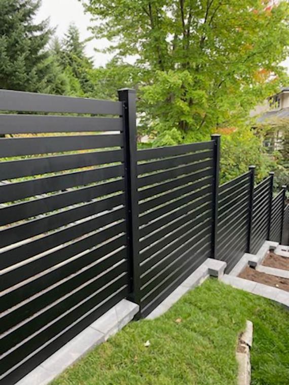 Decorative garden aluminum anti climb isolation fence horizontal slatted fence board