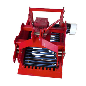 4U-60 potato harvester tractor PTO driven 60cm small potato digger harvester with Good performance