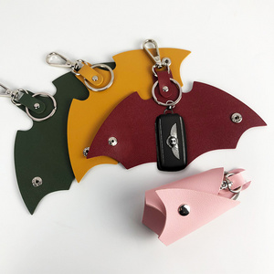 New sales promotion personality leather keychain hanging gifts wholesale