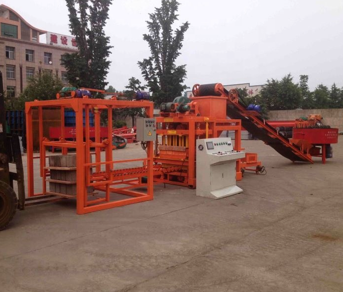 Automatic  Concrete Block Parpping Bricks Making Machine Lowest Price QTJ4-25C