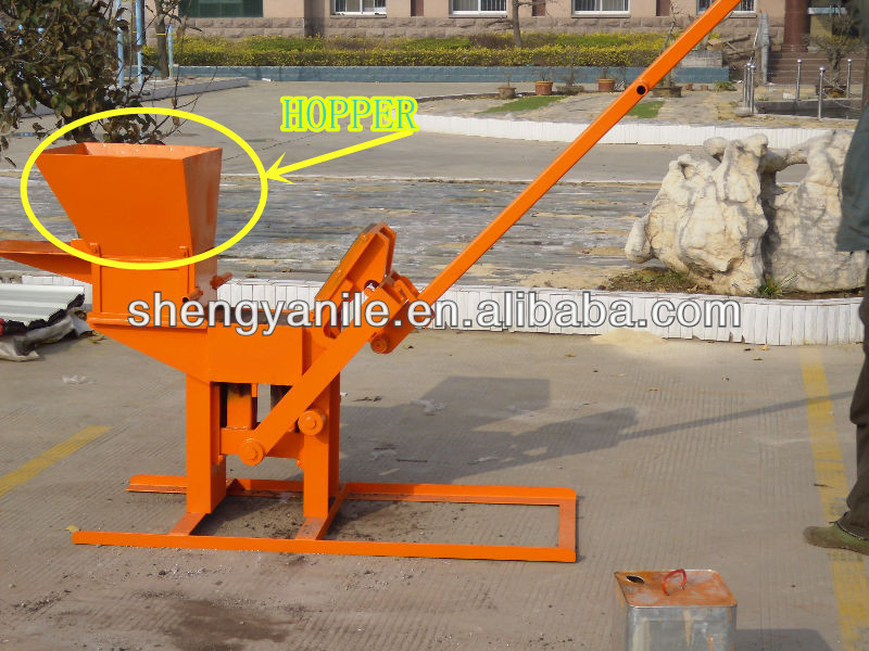 QMR1-40 manual soil interlocking brick machine price