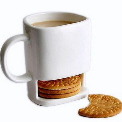 SY Custom Logo 250ML Ceramic Biscuits Mugs White Coffee Tea Milk Dessert Cup Cookie Holder Side Pockets Mug