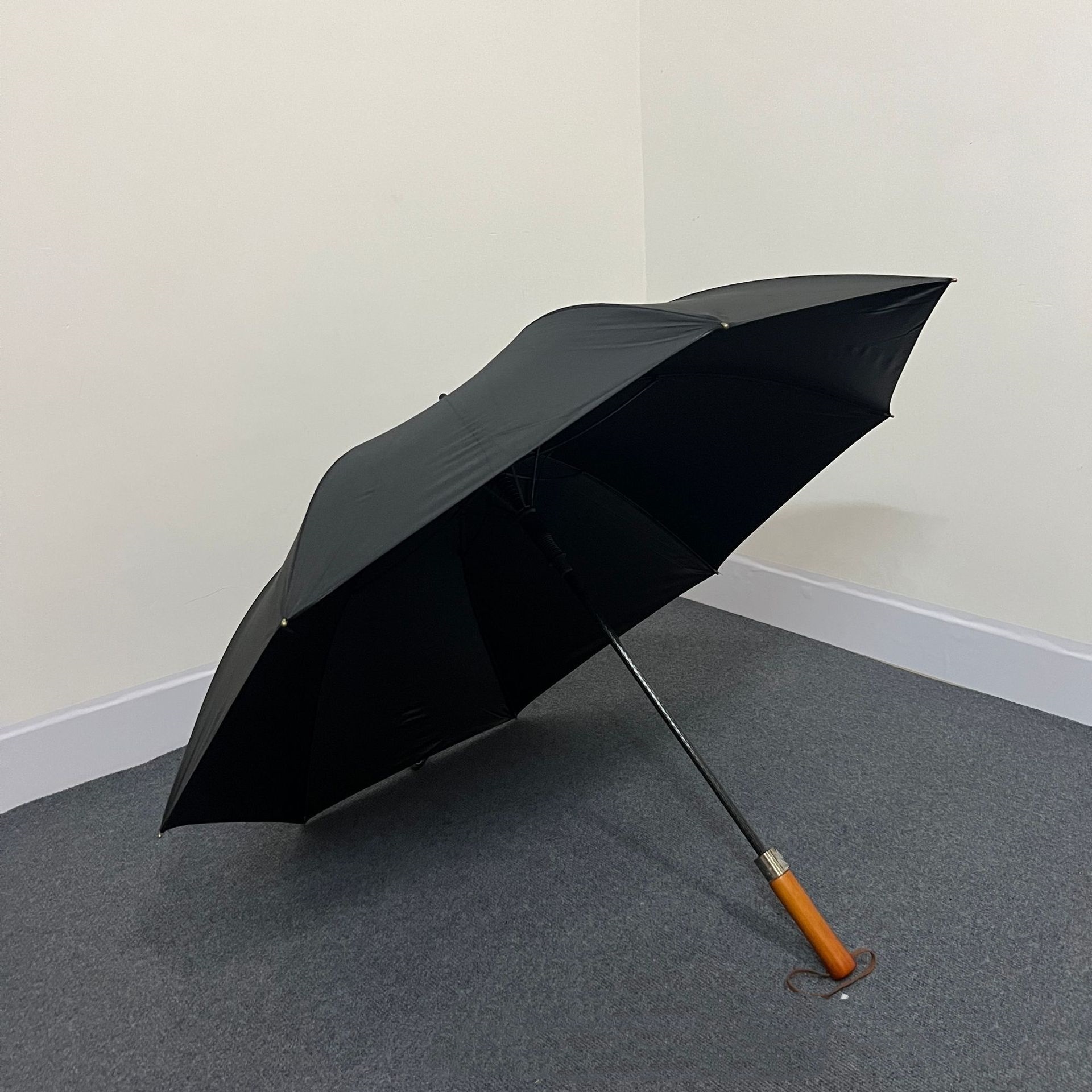 Solid color wood long handle simple black glue reinforced windproof large 120cm double person golf umbrella straight