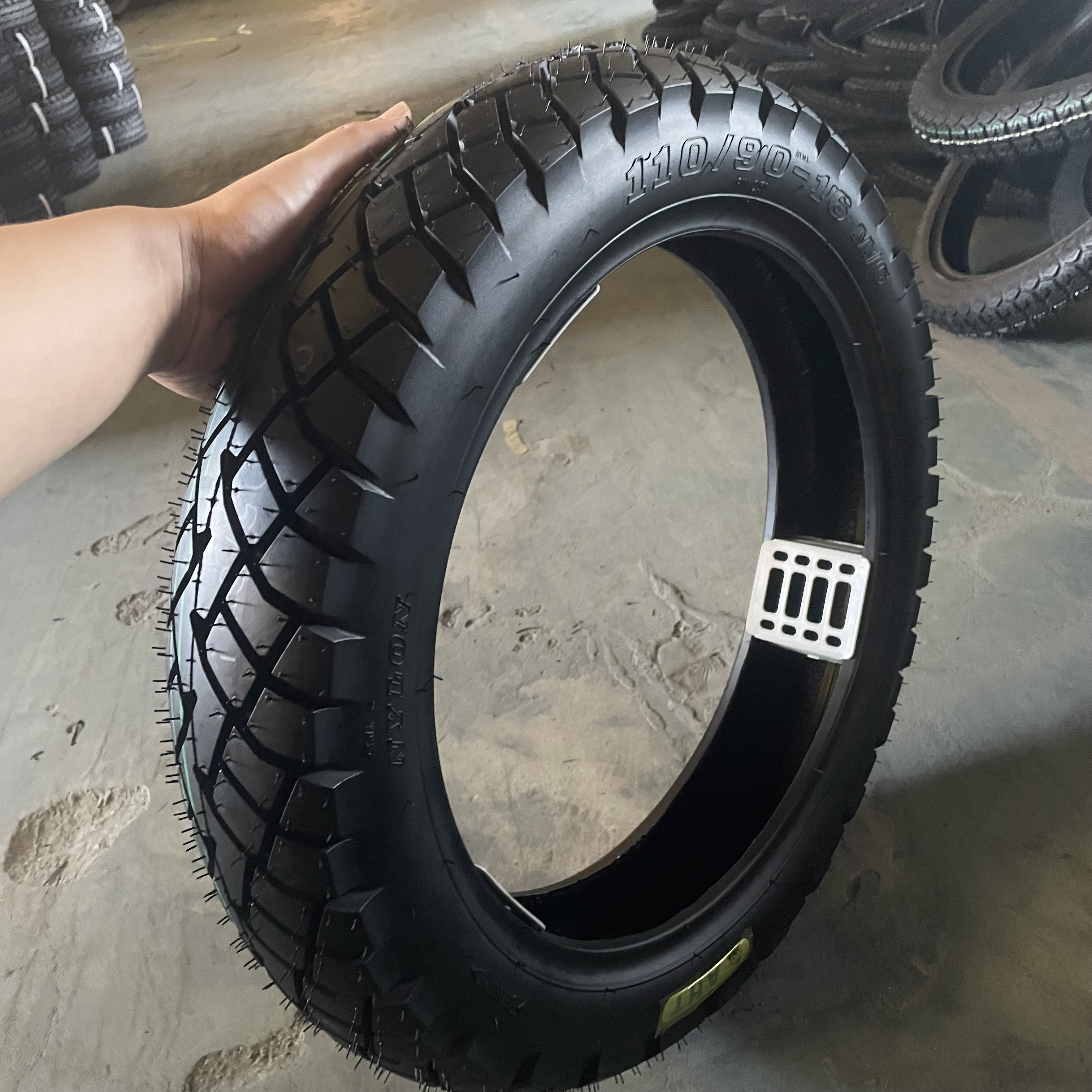 motorcycle tires 110/90-16 100/90-16 for motorcycle sale wholesale