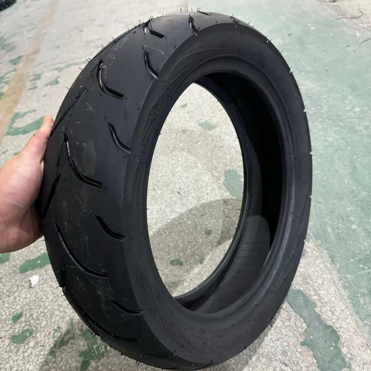 Tires Wholesale 140/70-14 CM-SC05 68S TL Motorcycle Tires tubless tire for motorcycle 14 inch