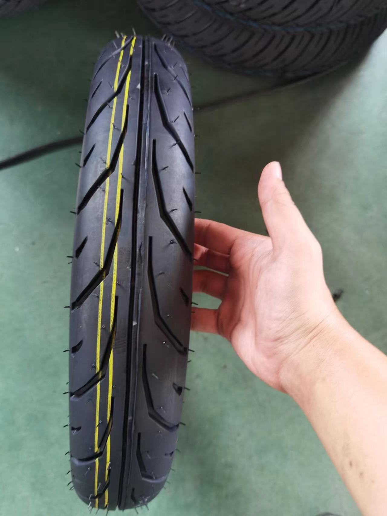 90/90-14  motorcycle tire 14 inch