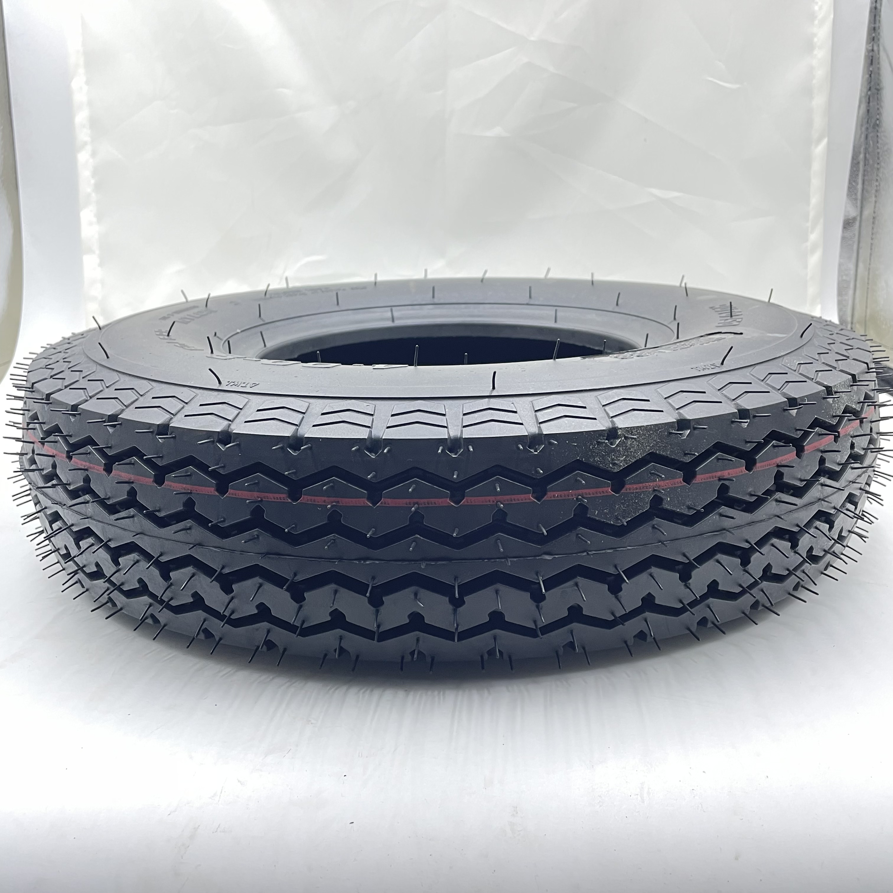 Factory Sale Motorcycle Tire Tyre 4.00-8 140/70-17 100/90/17 100/90-17 Tyre Motorcycle With High Quality