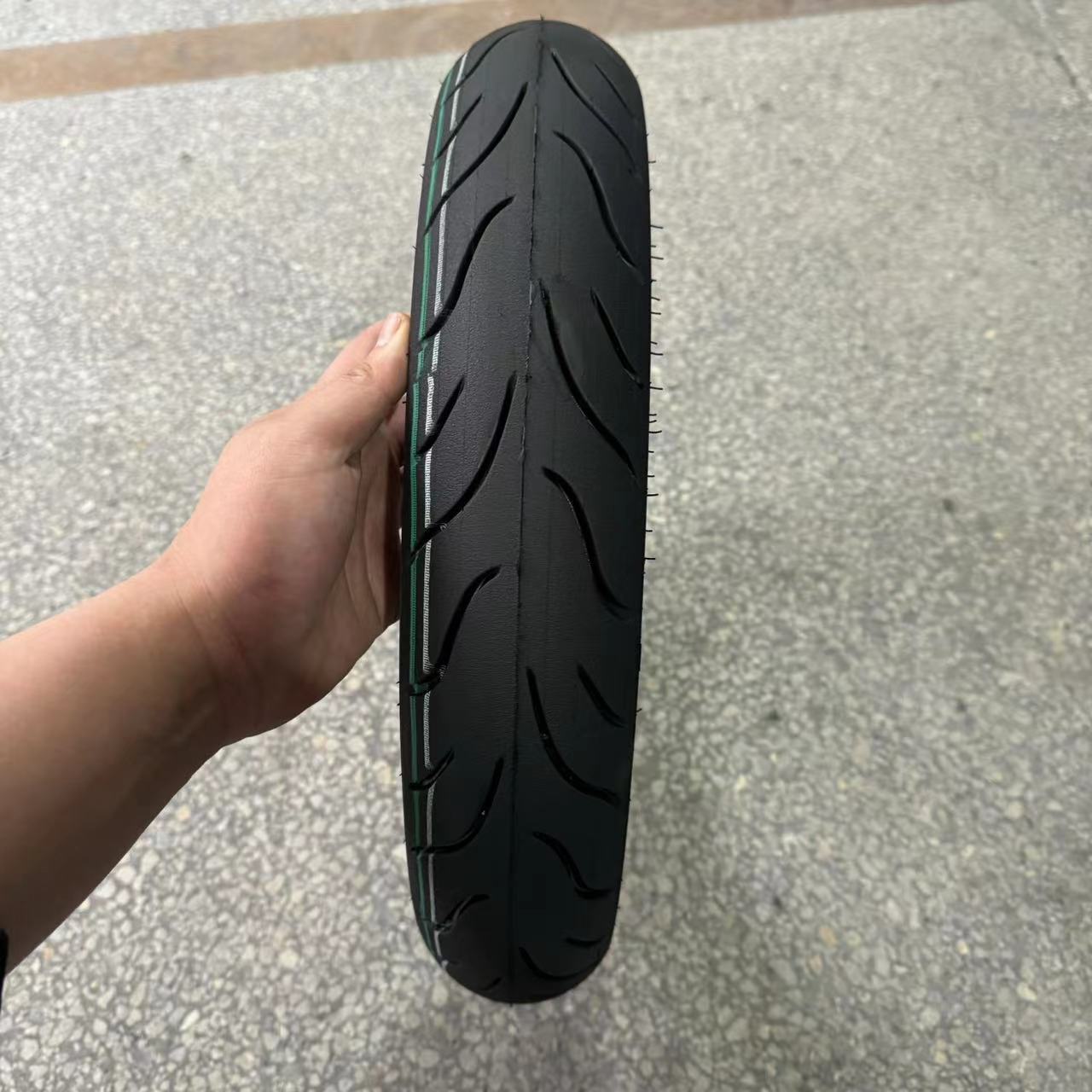 Wholesale Rubber Scooter 110/90-16 120/90-16 130/80-16 160/80-16 130/70-17 90/90-18 Road Motorcycle Tires