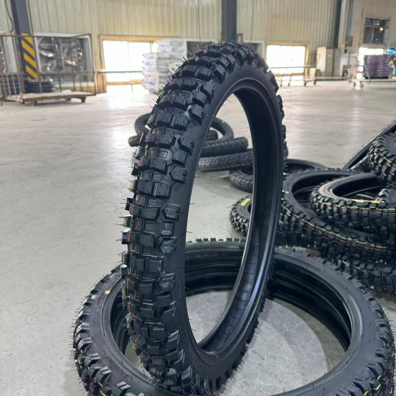 18 inch off road tyre motorcycle on off road dirt bike tires