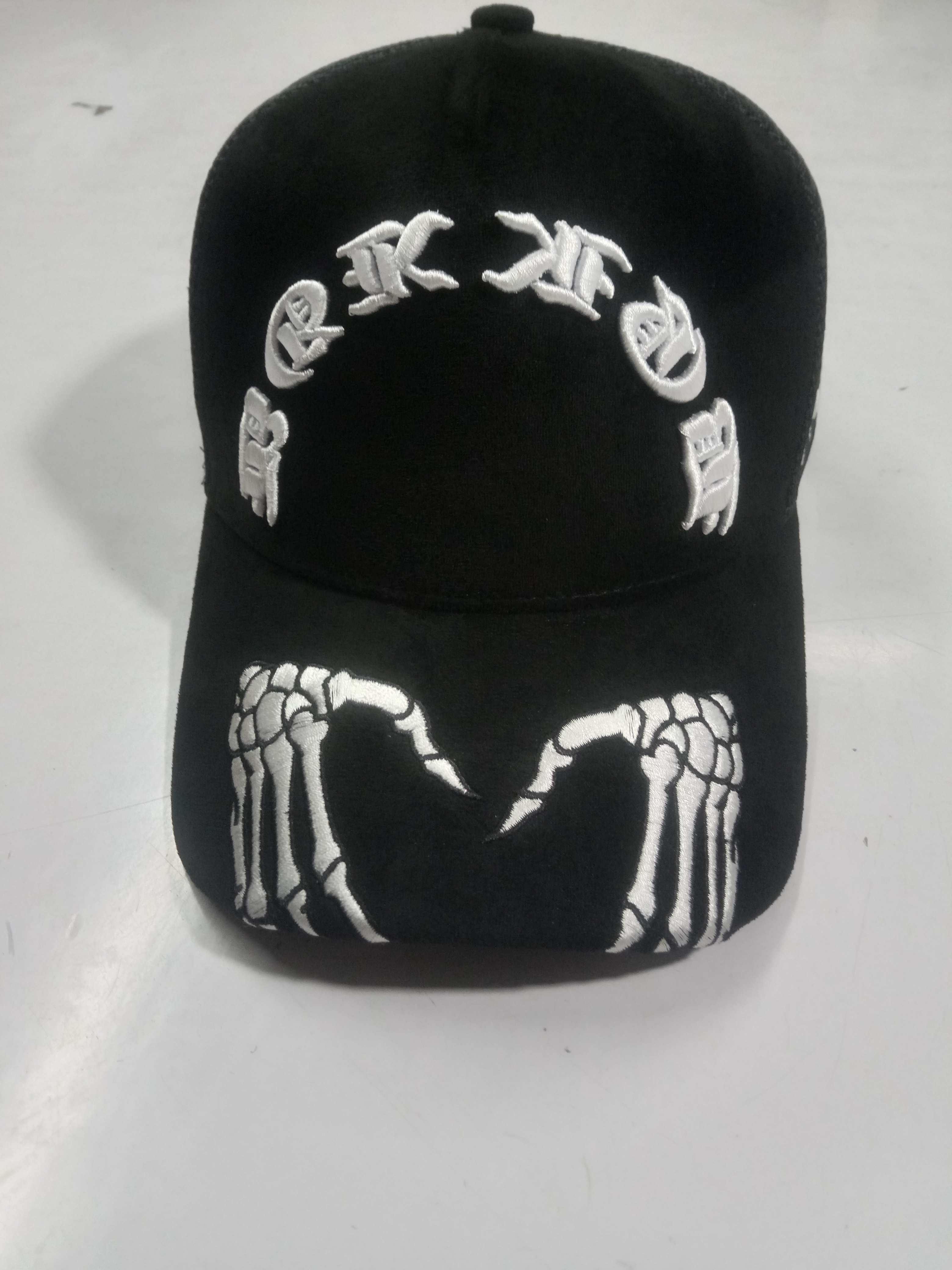 Wholesale Custom 5 Piece 3D Embroidered Trucker Hats Low Moq Snapback Baseball Cap for sale