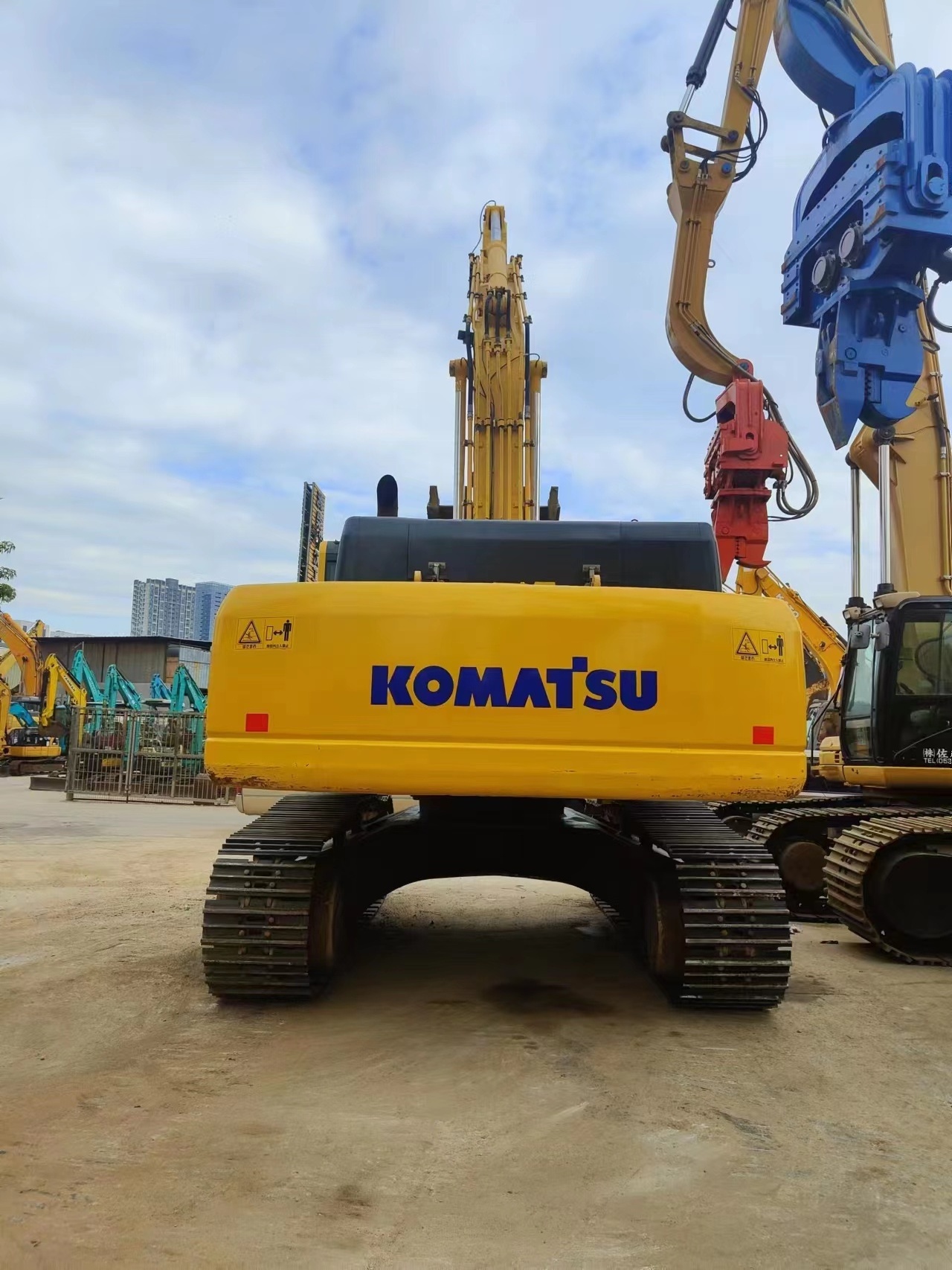 Original Japan Komatsu PC400-8 Excavator 40TON original painted Komatsu heavy earth-moving shovel PC400 PC400-8 PC400LC PC400-8R