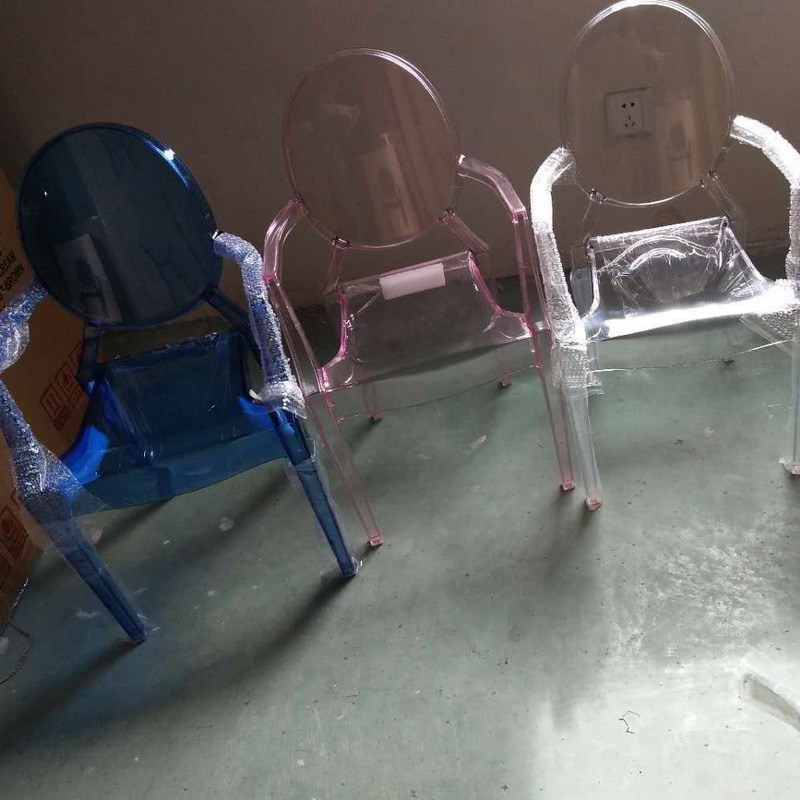 Hot selling high-quality transparent children's ghost chairs, colorful stacked acrylic children's party chairs, hotel chairs