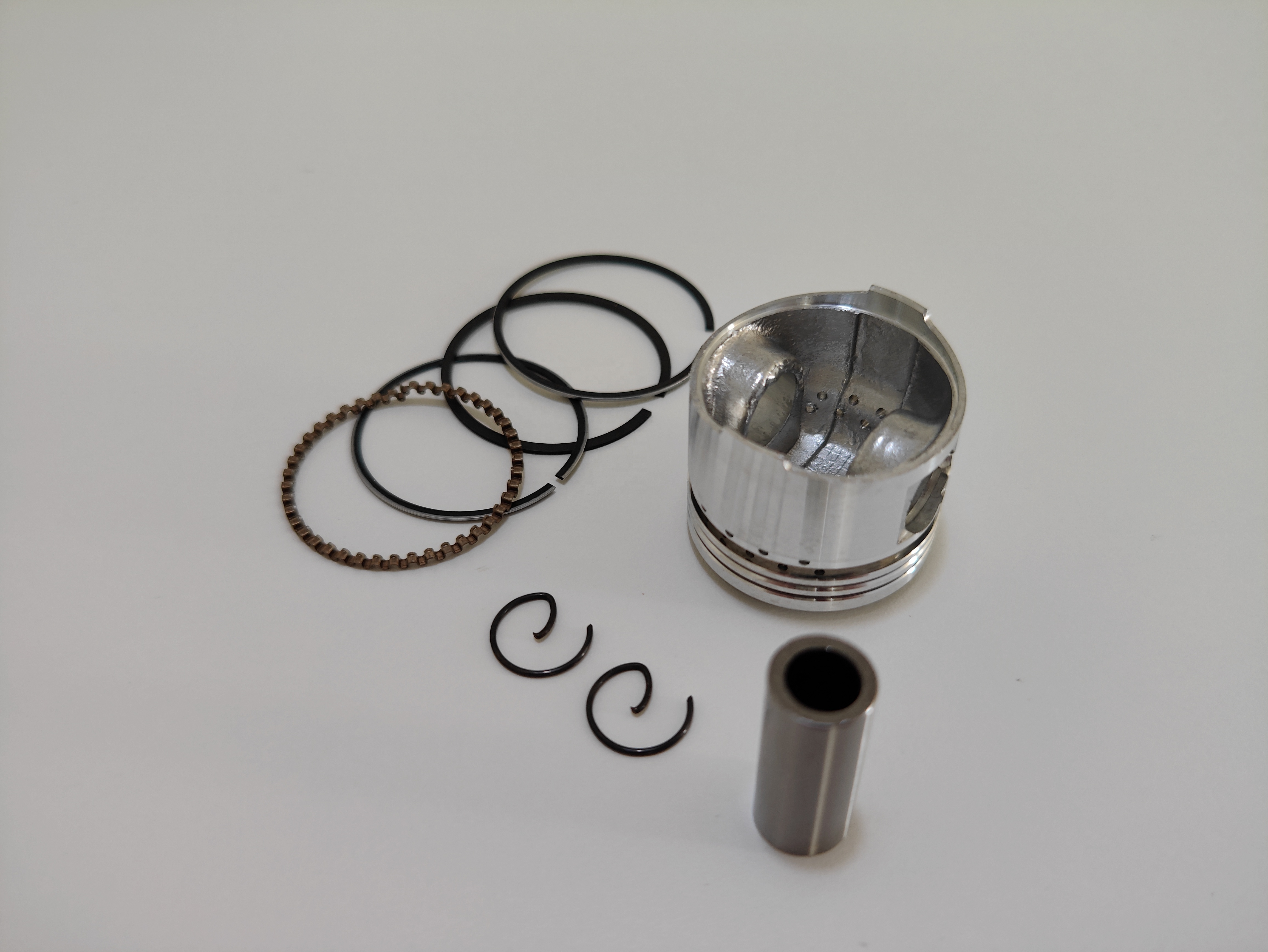 Motorcycle Parts Steel Piston and Rings for GY650 STD