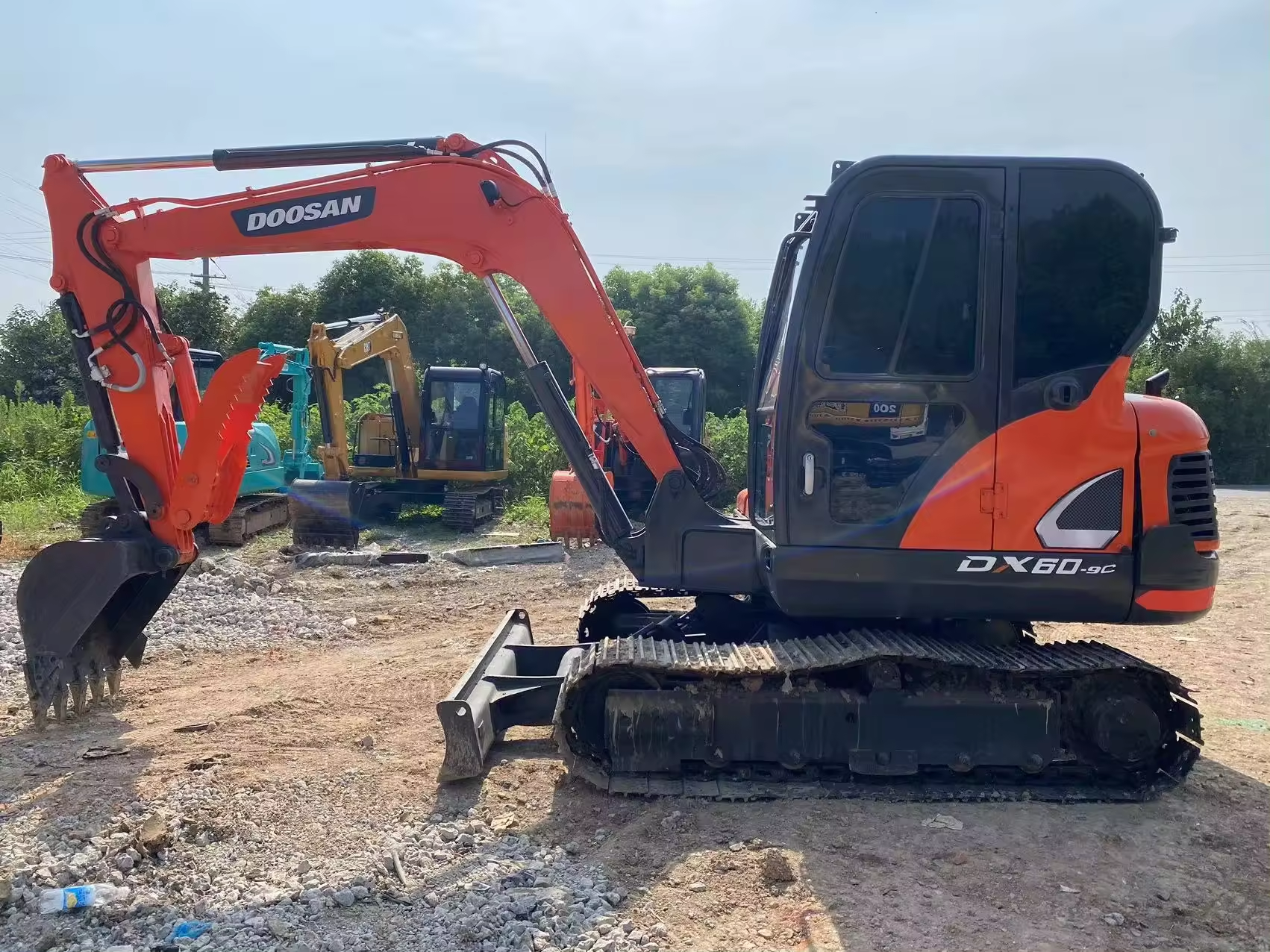 LOW PRICE!! Original Doosan Dx60 Dh60 Mini Excavator Doosan Second-hand Excavator used Crawler Excavator With hydraulic thumb