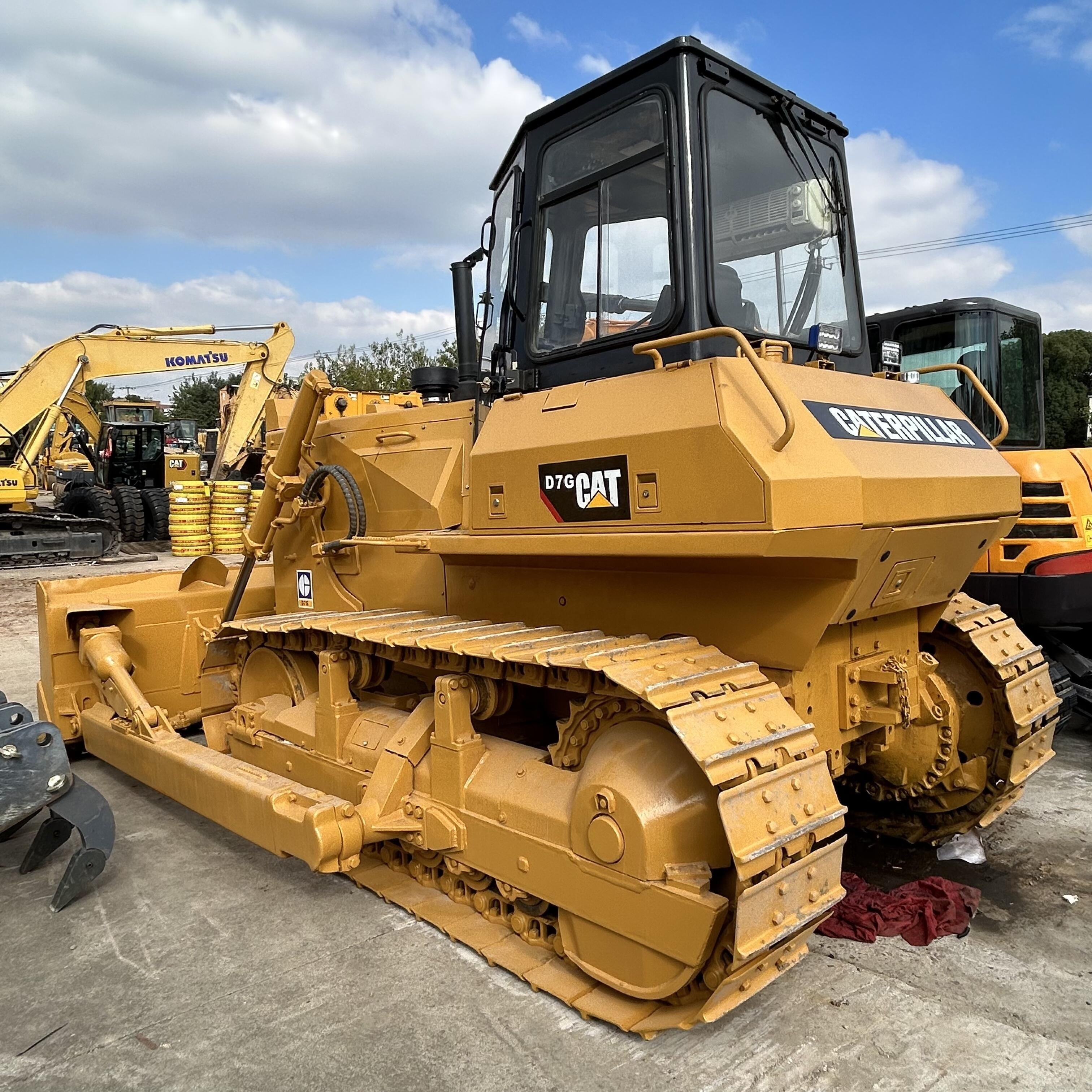 Used CAT caterpillar bulldozer D7G d7 d4d d5h d6r d7g d8t d65 d85 d155 segmentwith big winch for sale  dozer in good condition