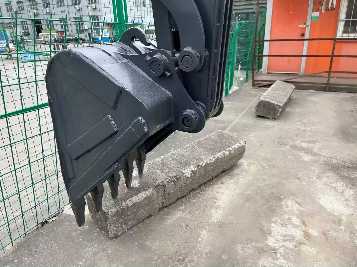 LOW PRICE!! Original Doosan Dx60 Dh60 Mini Excavator Doosan Second-hand Excavator used Crawler Excavator With hydraulic thumb