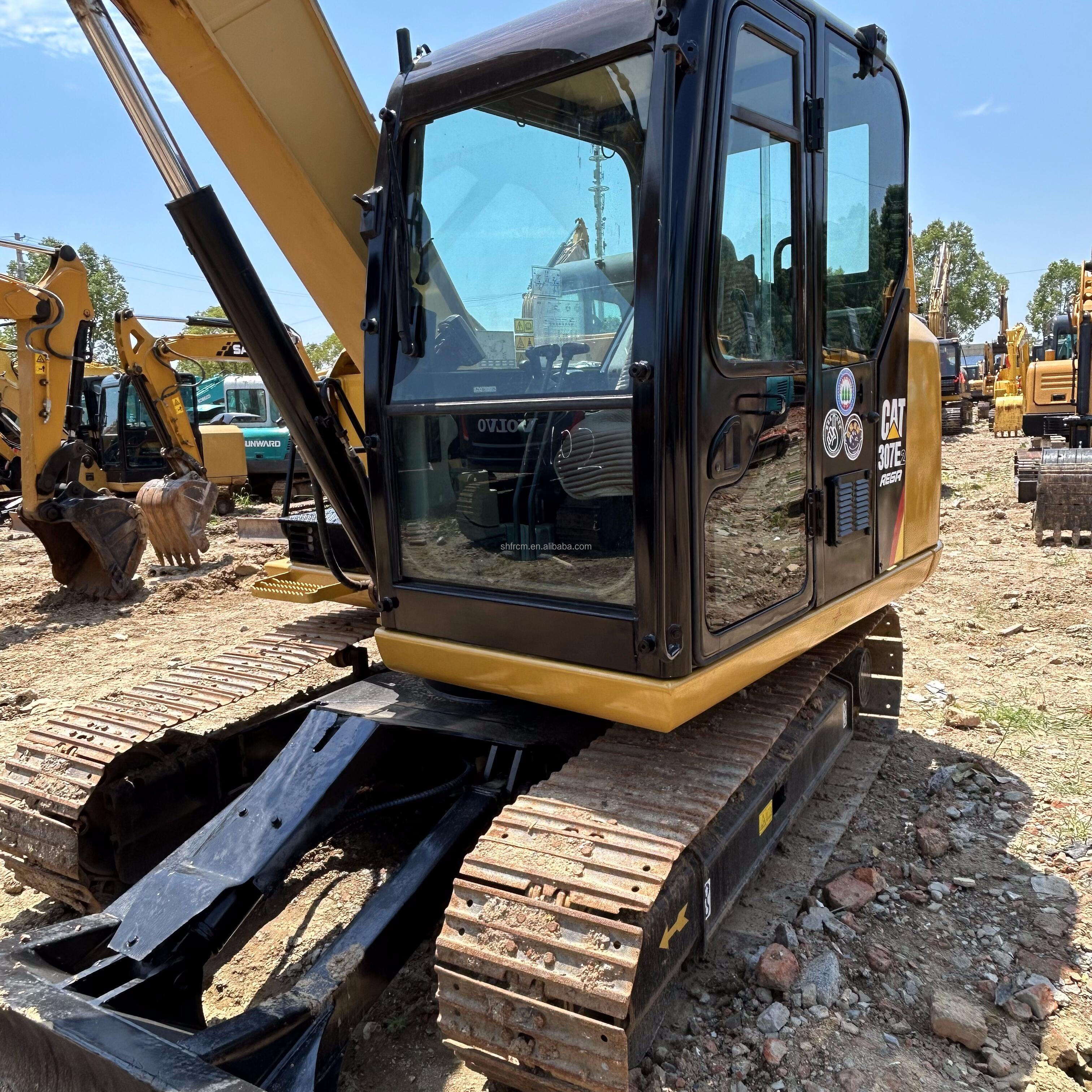 Used Japan CAT caterpillar 307 mini hydraulic crawler excavator 307E2 307E 308E2 306E2 305.5E2 with dozer quick coupler digger