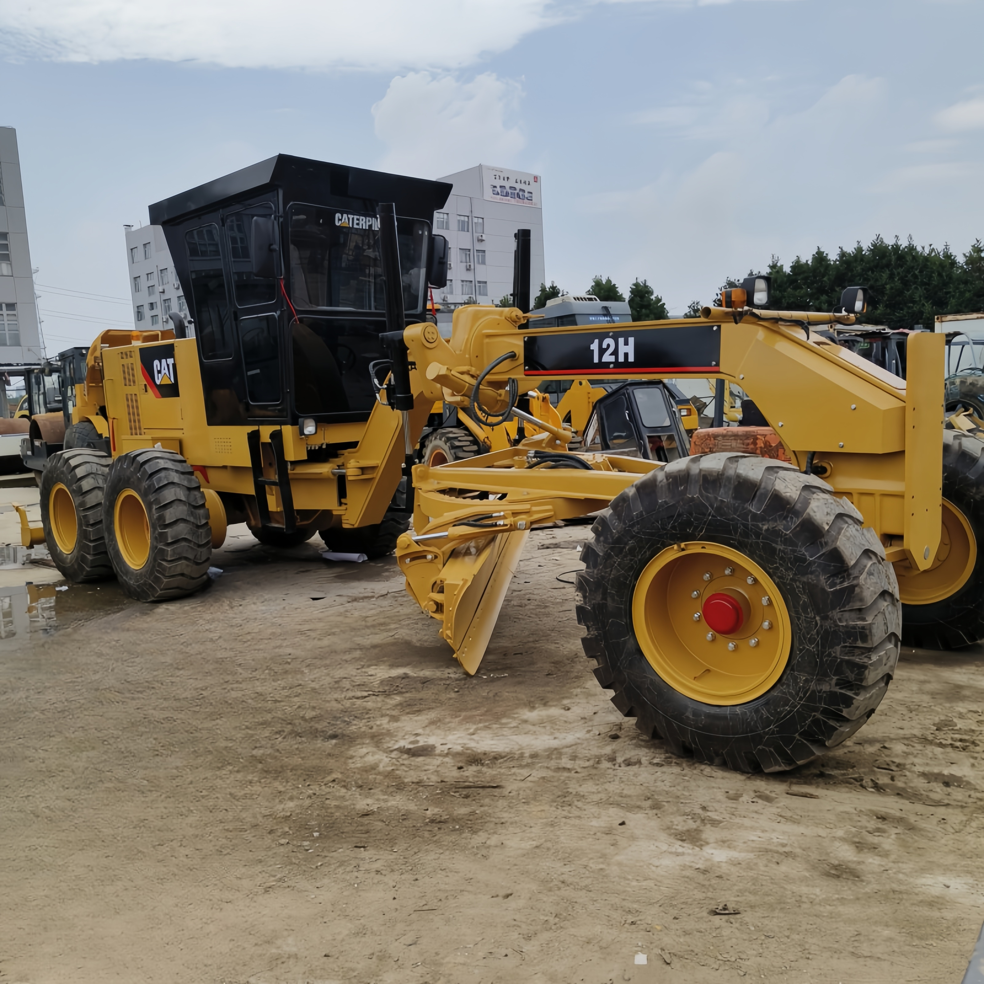 Used Caterpillar 12H Motor Graders Japan Used CAT 140G 140H 140K 120G 120H 120K 14G 14H Motor Graders