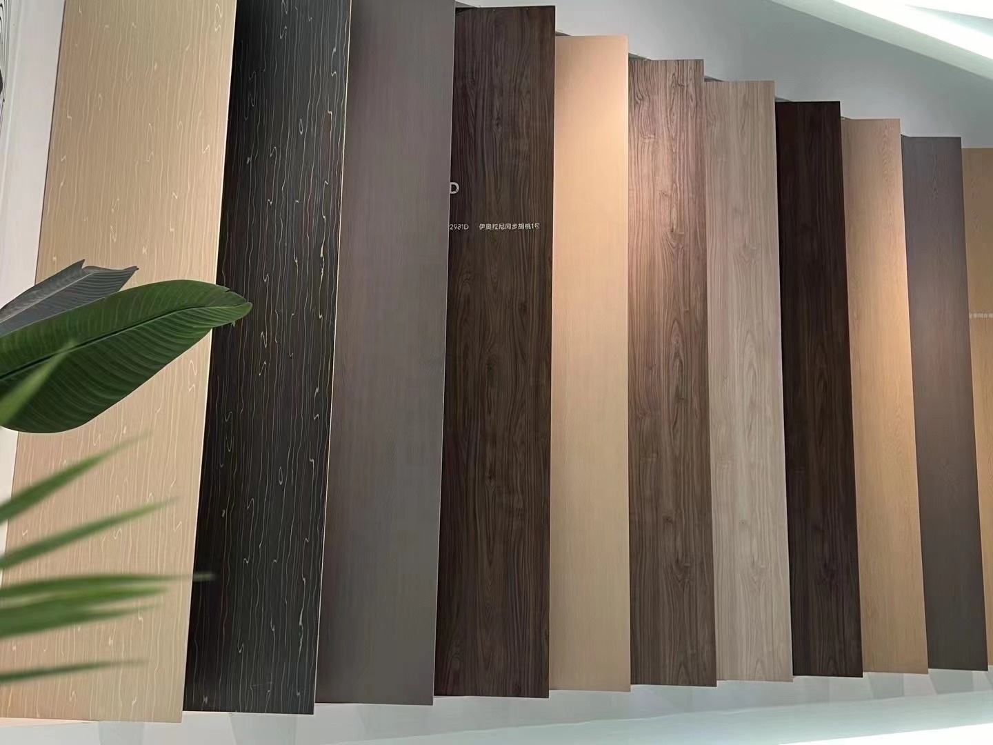 Wood grain melamine MDF/Particle board for wardrobe and furniture ,scratch-resistance