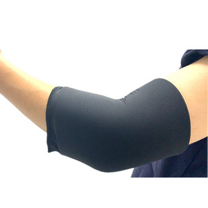 Wide Flow Knee & Elbow Ice Pack Cold Compression Sleeve Reusable for Injury - Flexible Cold Wrap for Pain and Injuries of Knee