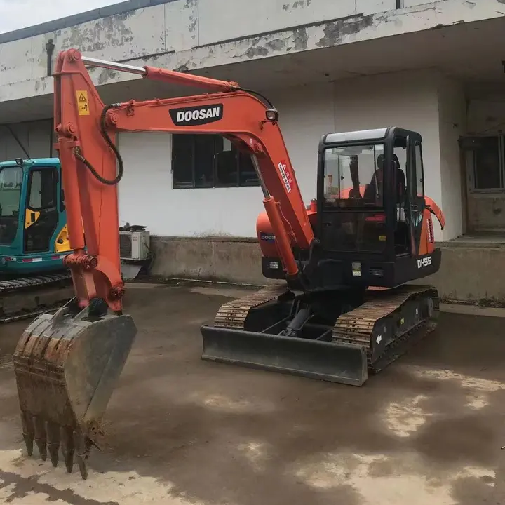 DH55 dh55-7 small used 5 ton excavator doosan korea excavator from China for sale