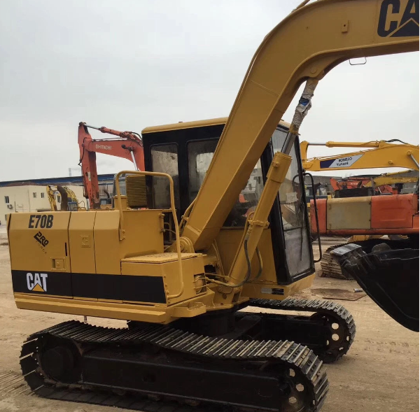 Original caterpillar E70B Crawler Excavator Cat E70B Used Hydraulic Excavators 7 TON Second hand Digger for sale