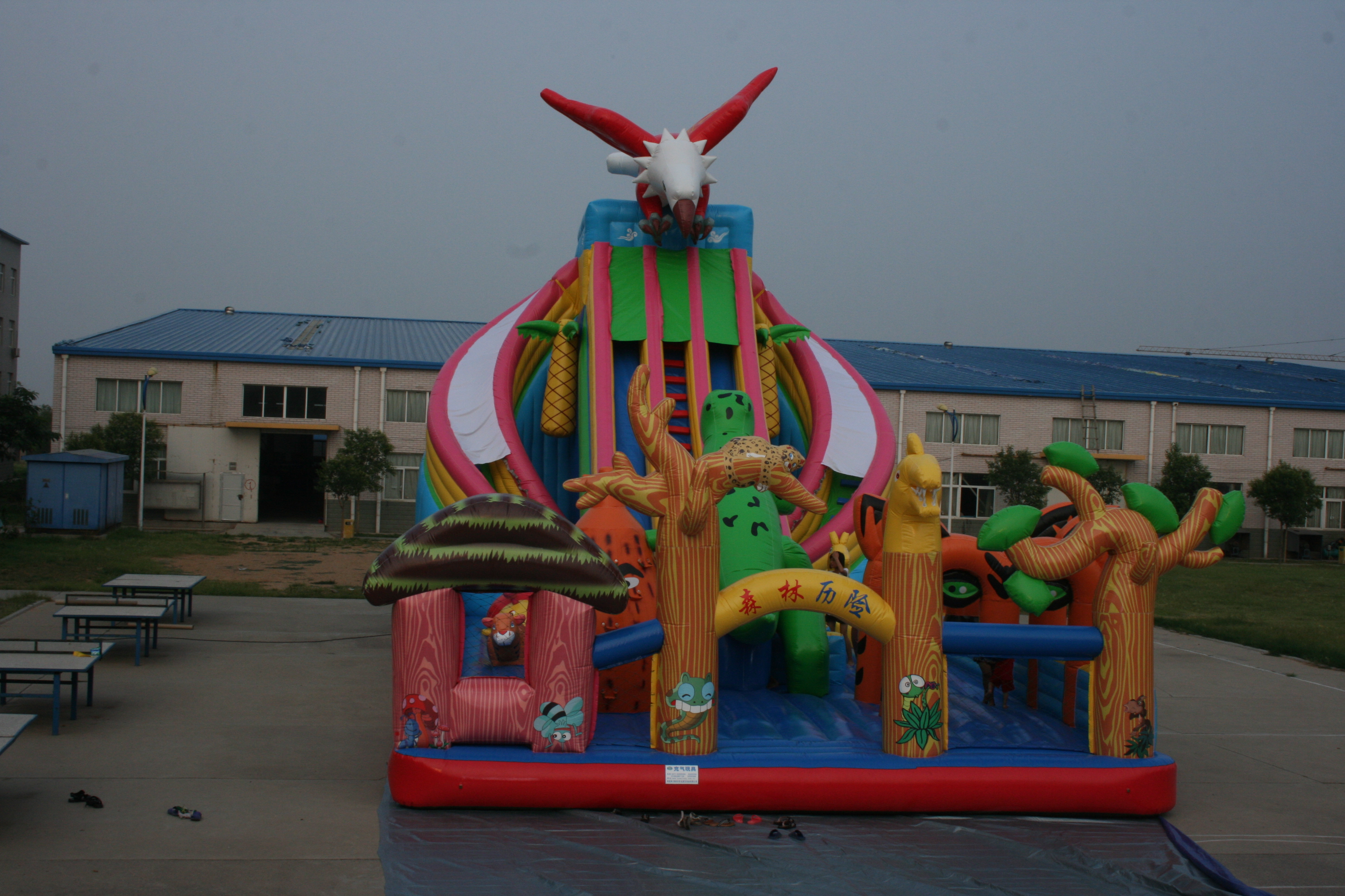 custom inflatable blue musical bouncer jump bouncy castle jumper christmas tree theme bounce house