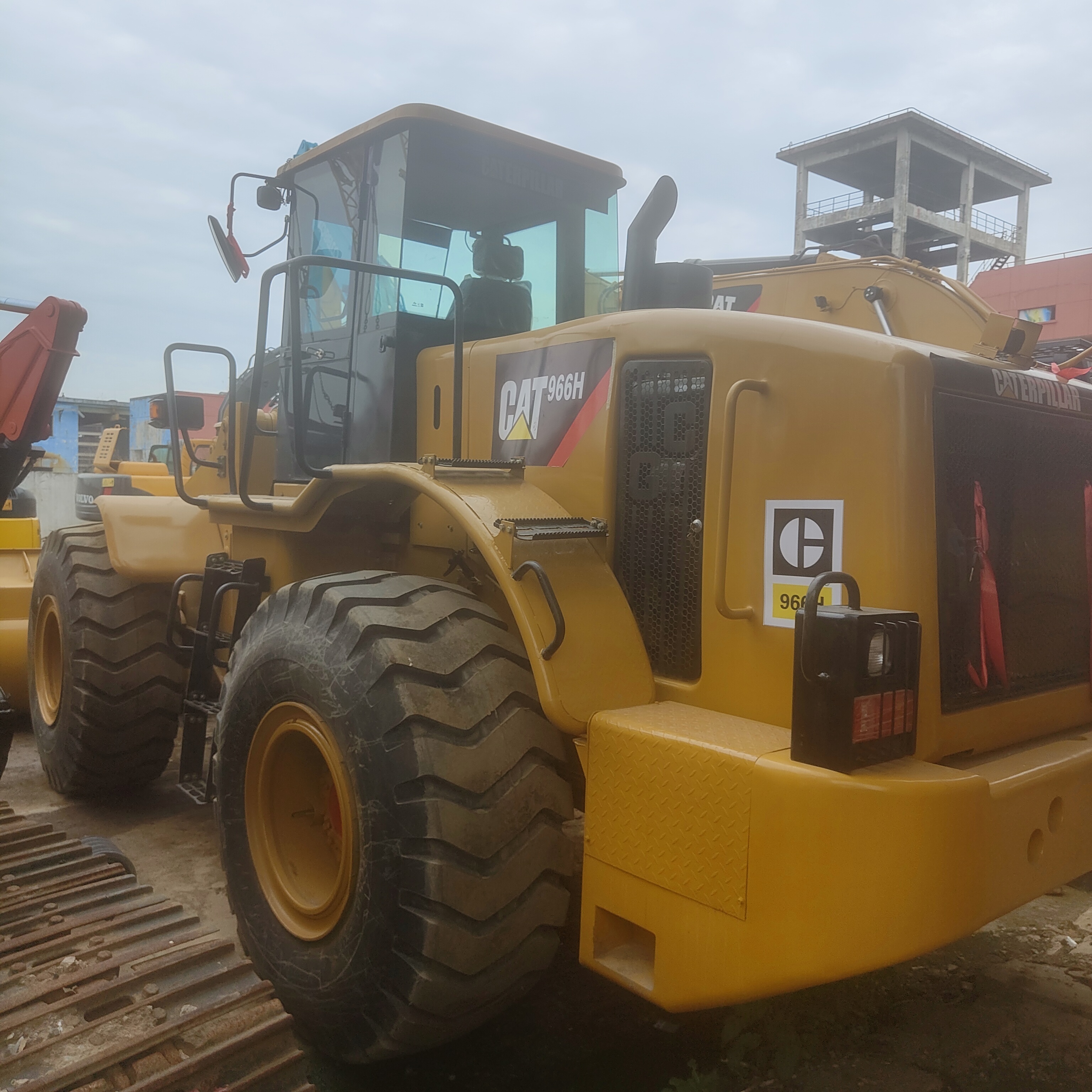 Used Caterpillar 966H wheel loader second hand road construction machinery CAT966H loader with large load capacity cheap price