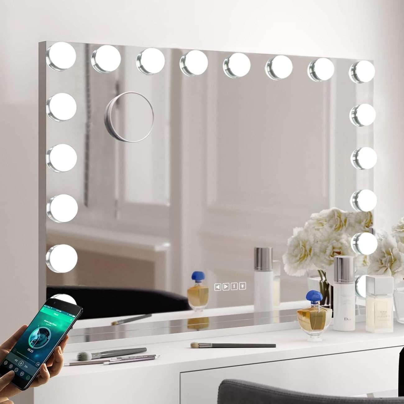 Home furniture bluetooth speaker dressing table 18 bulbs lighted vanity mirror with music player and calling