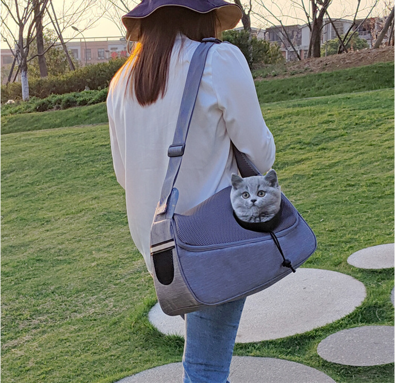 Portable Pet Carrier Bag Carry Cat Dog Puppy Travel Bag for Outdoor Carry Case Grey Fashion Shoulder Dog Bag Pet Sling Carrier