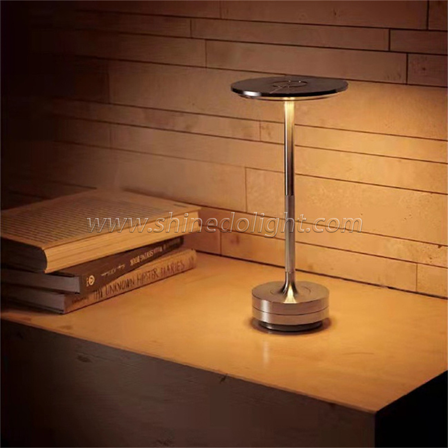 Hot Sale Dining Touch Led Hotel Bar Coffee Table Lamp Rechargeable Electroplated Decorative Desk Light Table Lamp