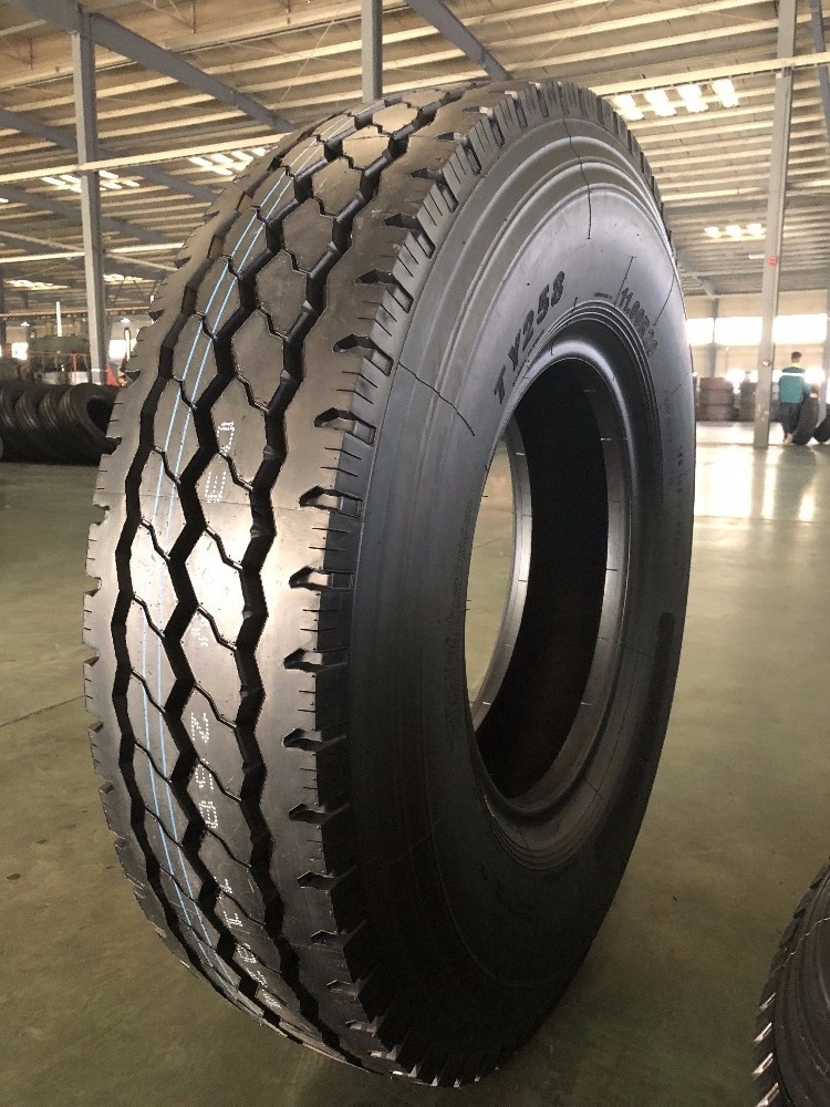 Hotsale Heavy Duty Truck Tire Tyre 10.00r20 1000r20 1000/20 1000x20 18PR Higher Loadage Longer Mileage More Fuel Savings