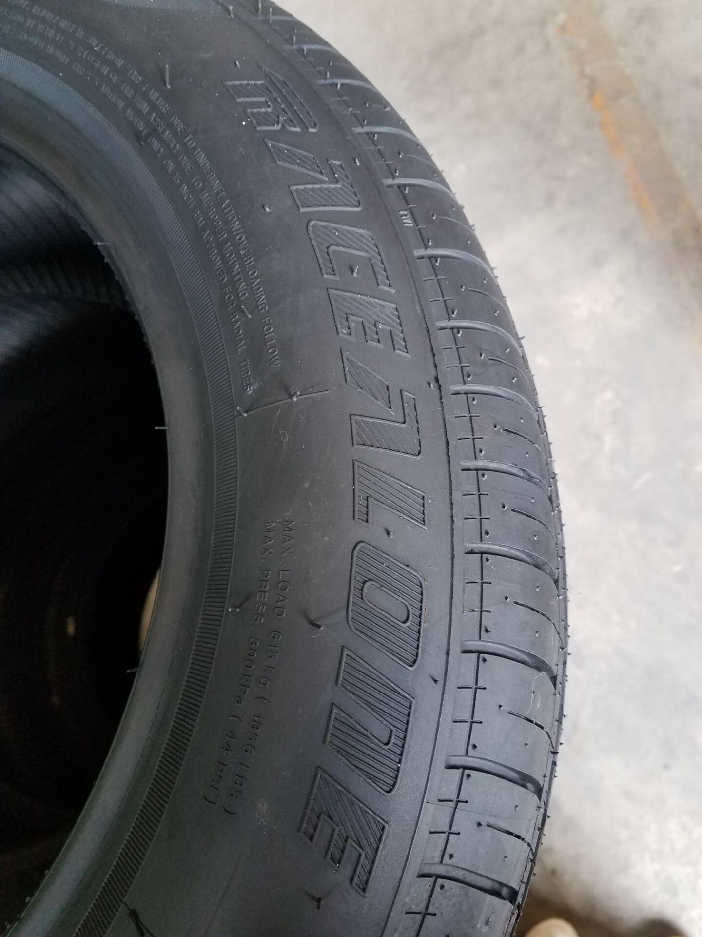 China RACEALONE RC21 car size tyres 185/55R15 tires