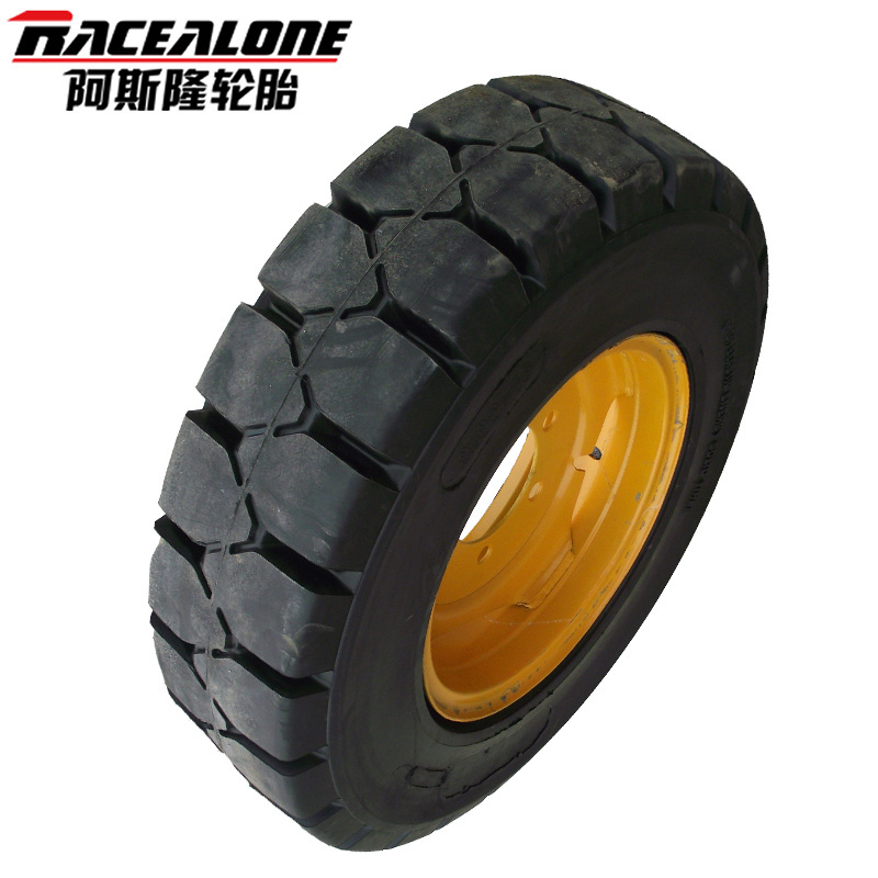 OTR Mining Earthmoving Tire Tyre for Dump Truck Wheel Loader