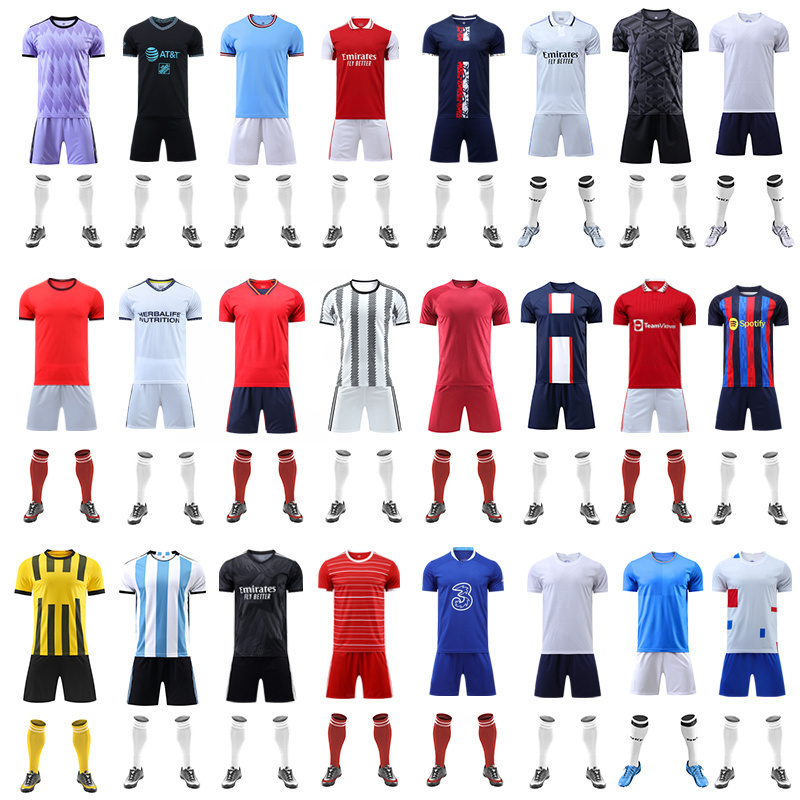 Popular Soccer Jersey customized quick dry Football jersey set with High Quality and Cheap Price