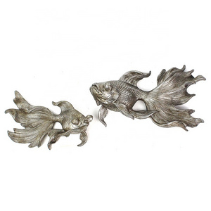 Resin silver foil goldfish 3D fish sculpture wall decor