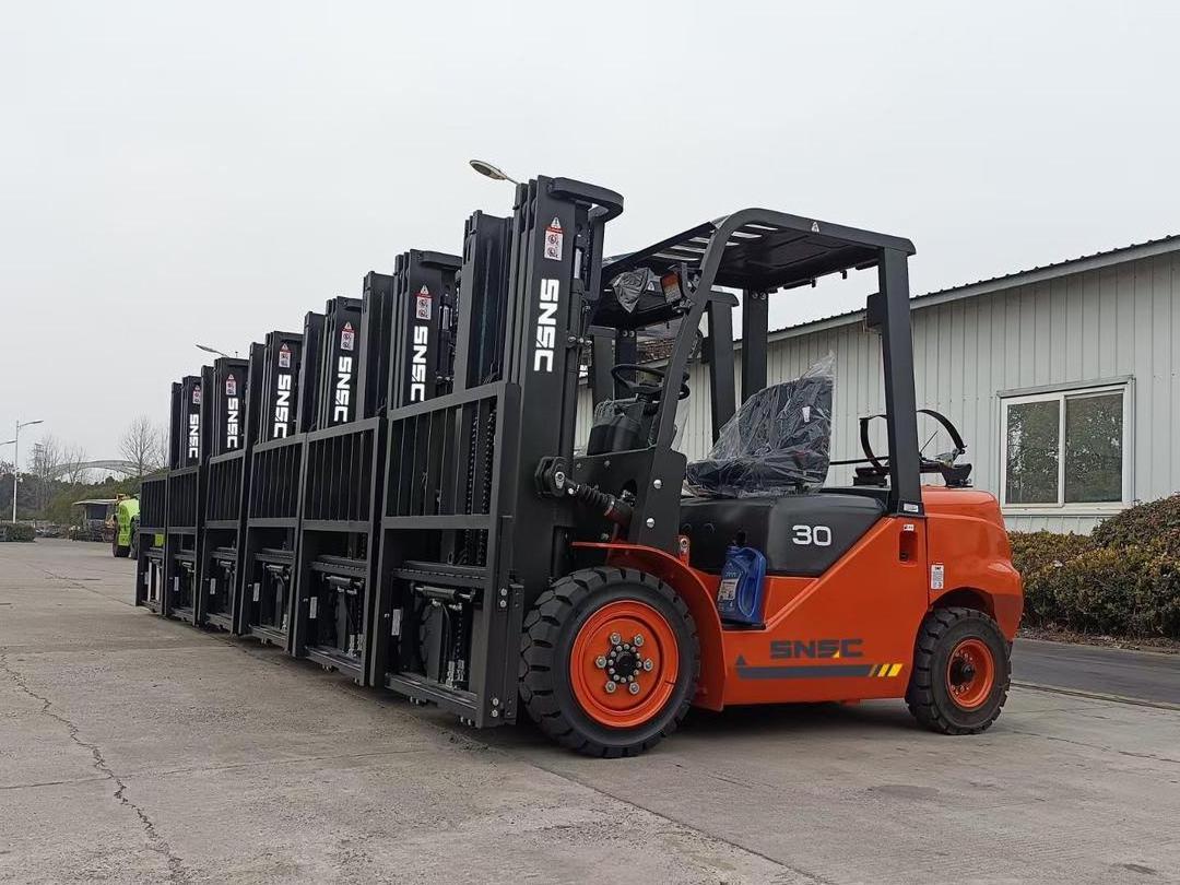 3 ton 4 meter propane forklift with PSI Nissan Kubota EPA engine