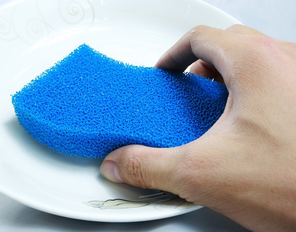 Can scrub hard-to-clean items, such as hoods, stovetops, tables, etc. Easy-to-clean silicone dishwashing sponge