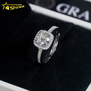 Trendy Fashion Jewelry Halo Design 1CT Silver Moissanite Wedding Engagement Rings for Women