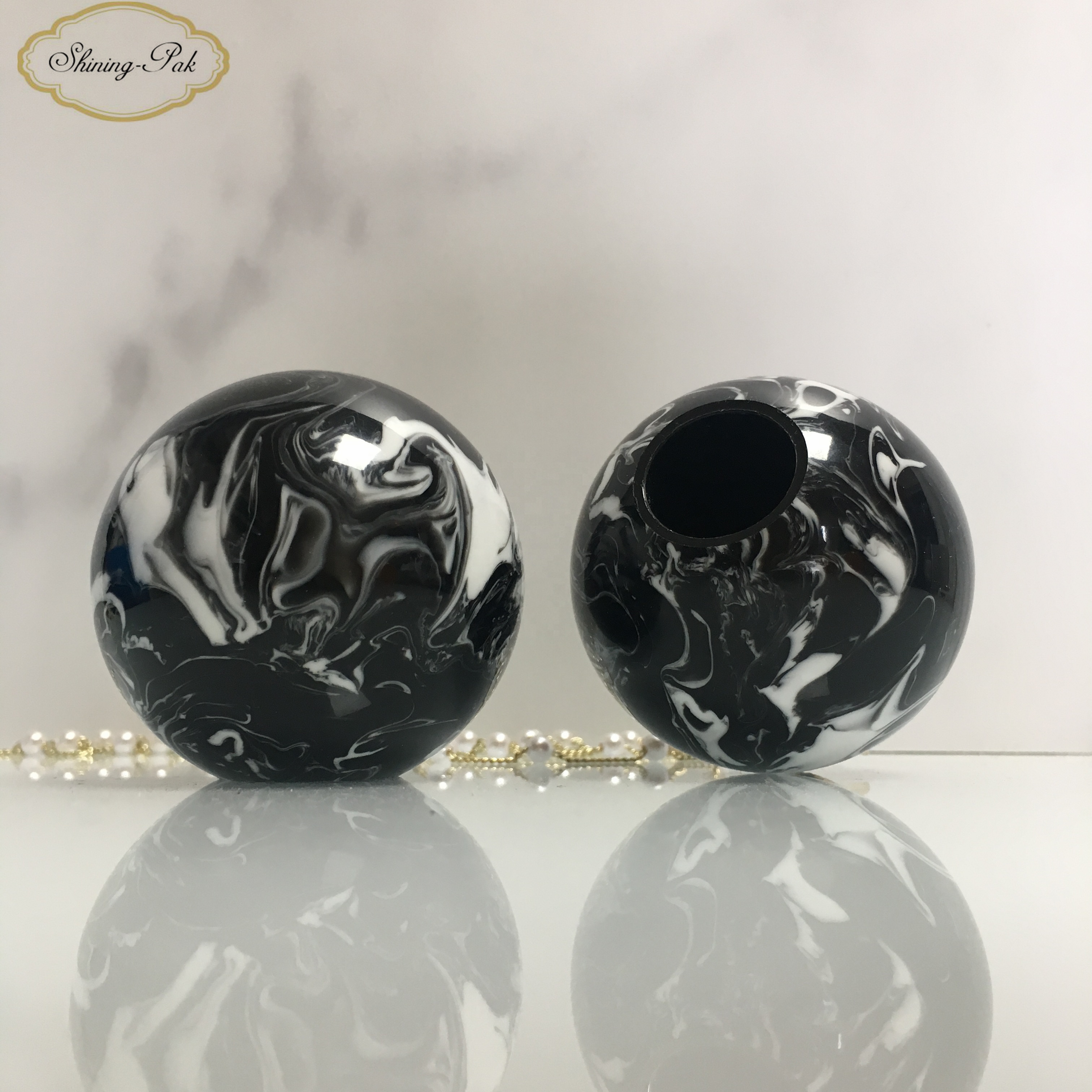 Wholesale New Design 35mm 38mm 50mm Custom Ball Round Resin Sphere Perfume Bottle Cap